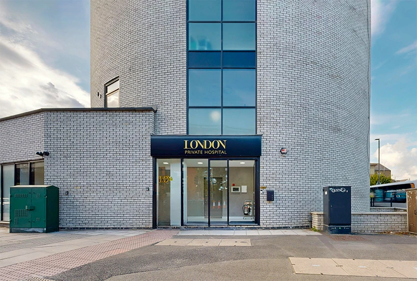 Exterior view of London Private Hospital in Brentford, London